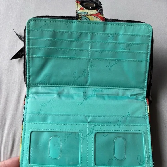 ⭐️⭐️⭐️Vera Bradley Paisley Glenna Floral Clutch Wallet Bag Purse COTTAGE EUC - Picture 6 of 10